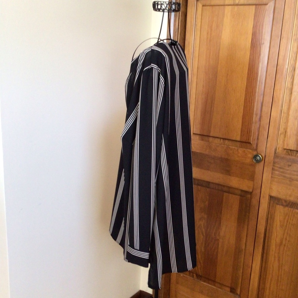 Evri X2 1 Emerald Green and 1 black/White Stripe long sleeve blouse size 0X - Picture 4 of 11